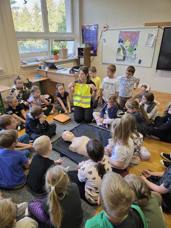 „Odblaskowa szkoła z sercem do ratowania”