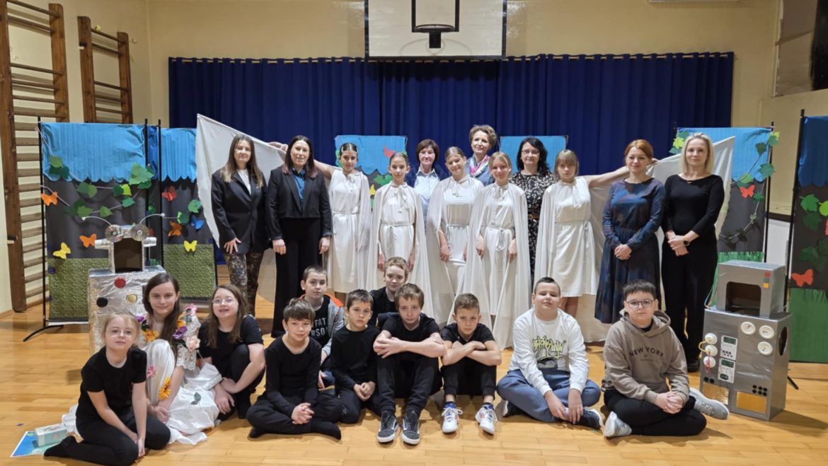 Podsumowanie projektu “Ekobohaterowie z SP Jaroszowiec budują przyszłość z CEMEX-em”