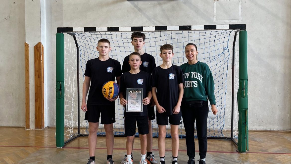 Koszykarska dominacja! Nasi chłopcy z awansem do etapu rejonowego IMS w koszykówce 3×3