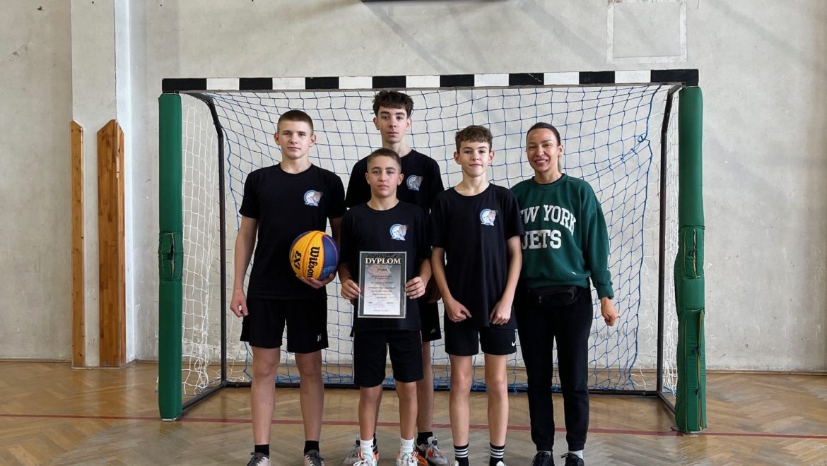 Koszykarska dominacja! Nasi chłopcy z awansem do etapu rejonowego IMS w koszykówce 3×3