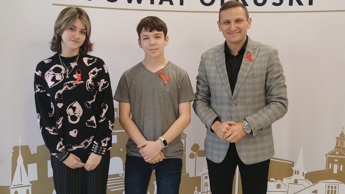 Uczniowie naszej szkoły brali udział w powiatowym konkursie wiedzy o HIV i AIDS